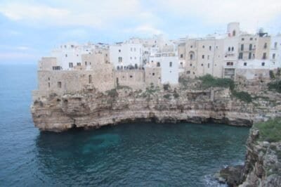 polignano a mare puglia itália foto zaffiro viagens©